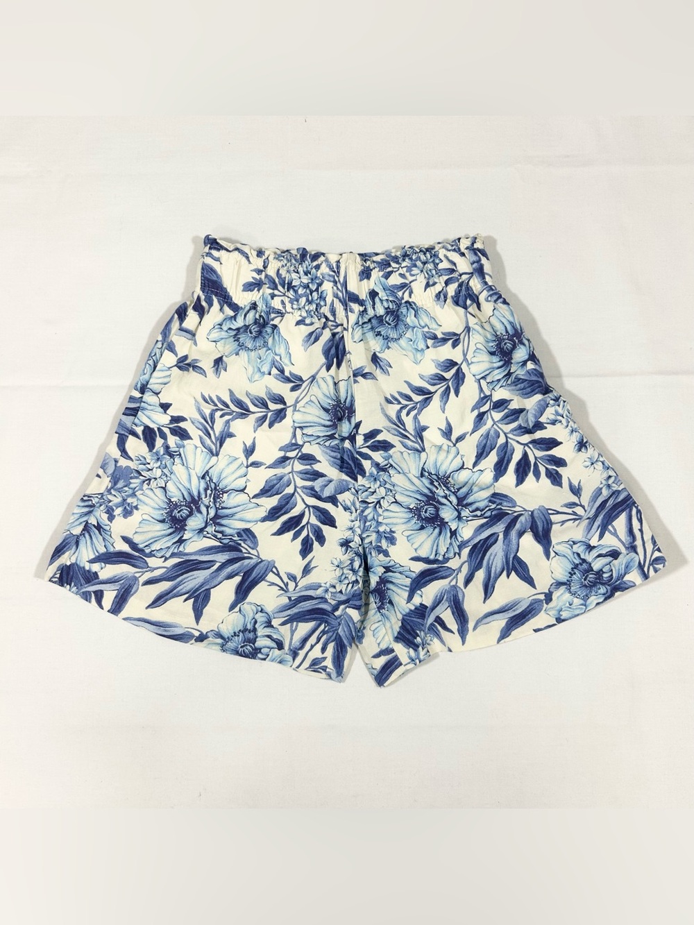 H&M Womens XS Shorts Linen Blend High Rise Elastic Waist Floral Cottagecore EUC